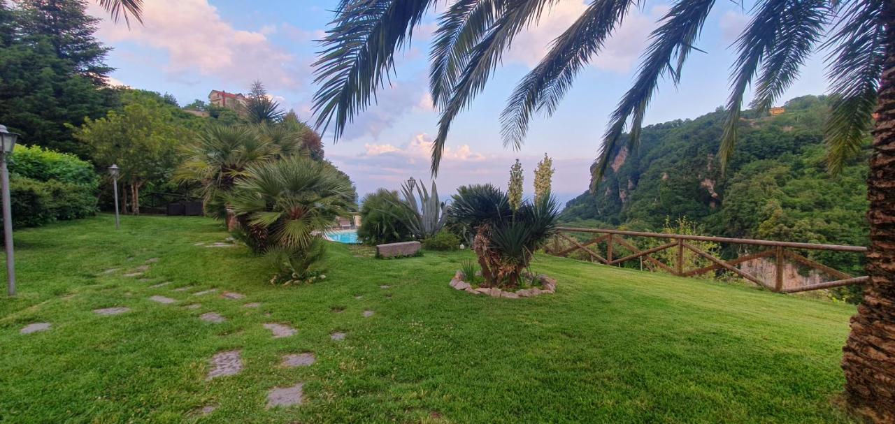 La Cicogna Bed & Breakfast Agerola Bagian luar foto